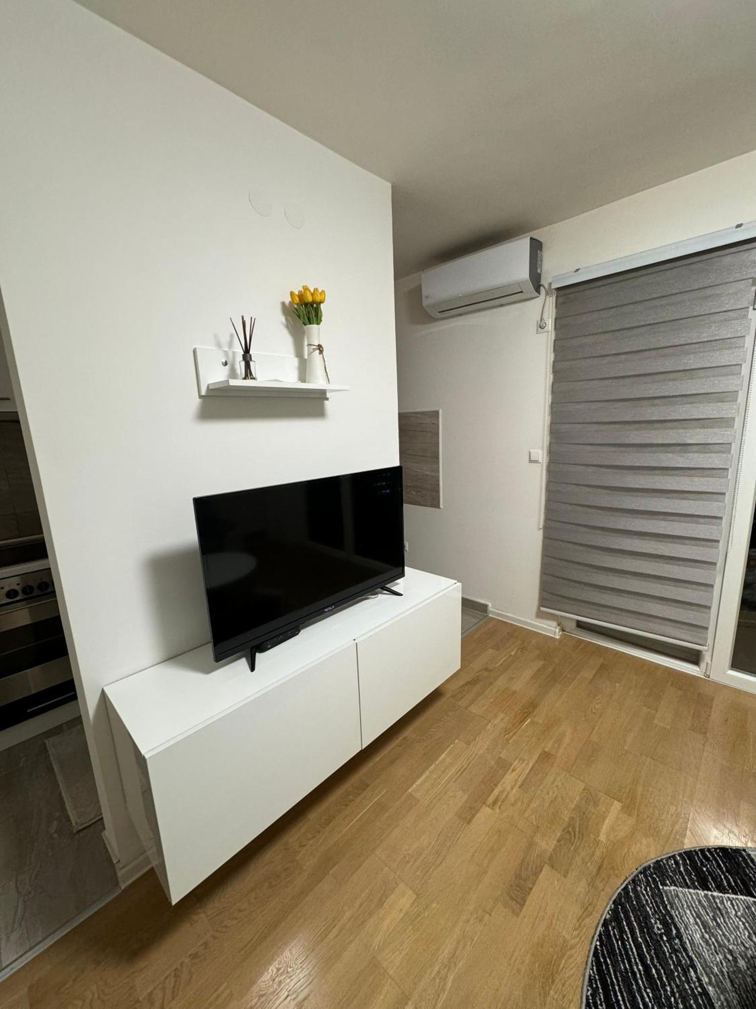 Apartamento Amina Tuzla Exterior foto